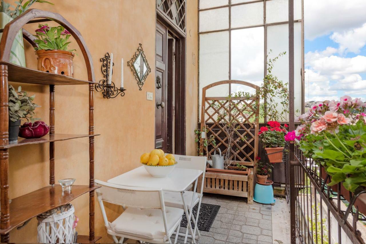 Shabby Chic Flats Vatican Museums Apartment *